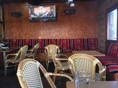 Brados Breakfast & Shisha Bar