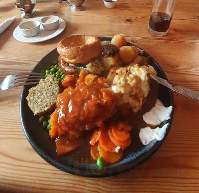 The Queens Head Bar & Restaurant