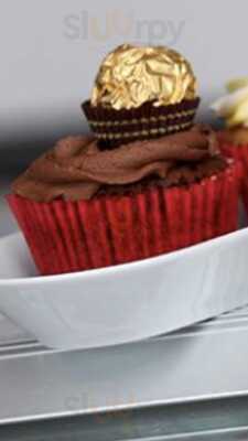 Desserts By Khilonee