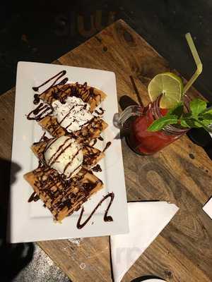 The Unit Cafe - Shisha Lounge