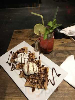 The Unit Cafe - Shisha Lounge