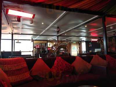 The Unit Cafe - Shisha Lounge