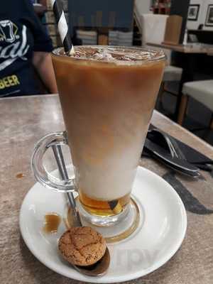 The Coffee Bean & Tea Leaf