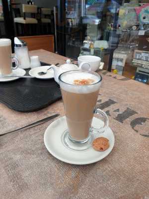 The Coffee Bean & Tea Leaf