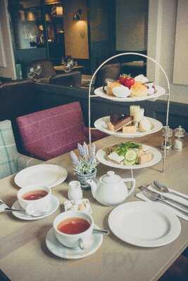 No 10 The Arlington Coffee Lounge Bar & Bistro