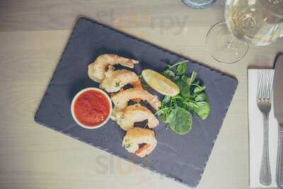 No 10 The Arlington Coffee Lounge Bar & Bistro