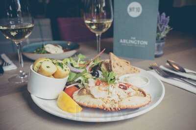 No 10 The Arlington Coffee Lounge Bar & Bistro