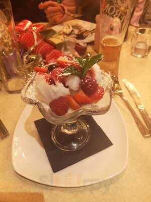 The Gravesberie Inn - Pub & Grill