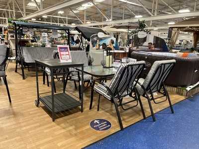 Deedee's Cafe At The Range