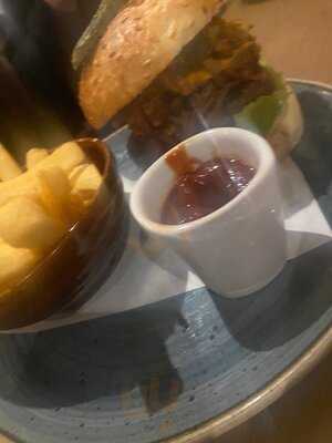 The Punch Bowl (nicholson's Pub)