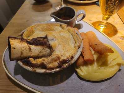 The Punch Bowl (nicholson's Pub)