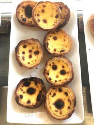 Amaretto Delicatessen