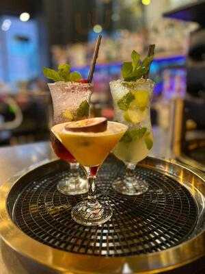 Cardamom Black Gin Bar & Asian Grill