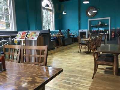 Shakeys Lounge Nottingham