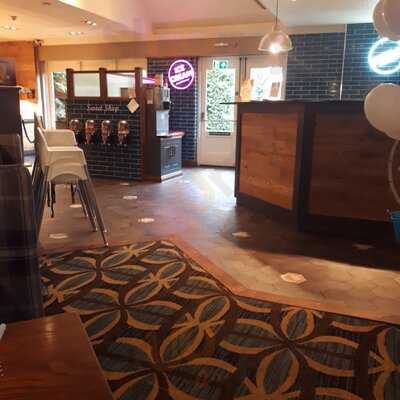 The Greenhills Stonehouse Pizza & Carvery