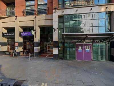 The Bishopsgate Table Table