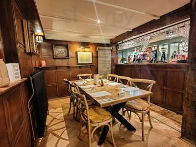 Montagu's At The Wortley Arms