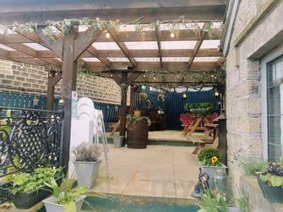 The New Rushcart Inn & Country Dining With B&b