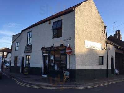 Drakes Fish And Chip Restaurant And Take Away