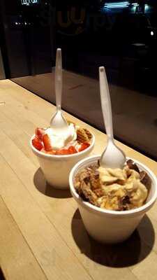 Frurt Frozen Yogurt