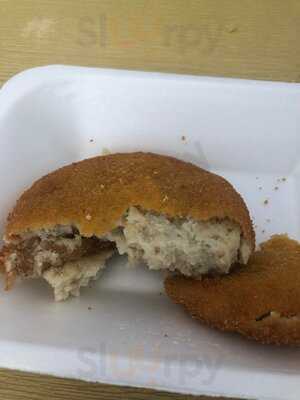 F & B's Fish & Chip Restaurant & Takeaway