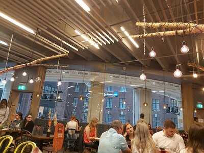 Zizzi - Leeds The Light