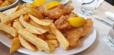 Lulus Chippy & Restaurant