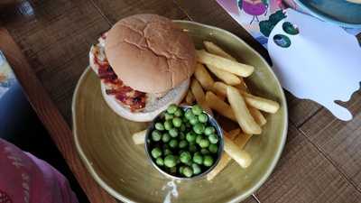 Harvester Aintree Park