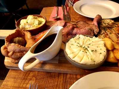 George's Bistro & Bar