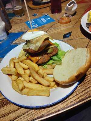 The Three Horse Shoes