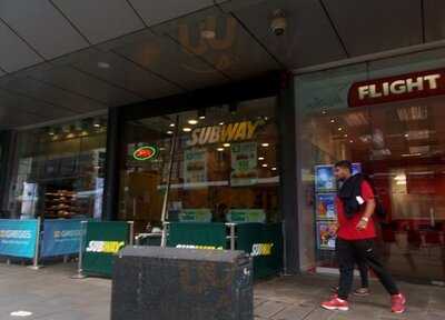 Subway - Piccadilly Plaza