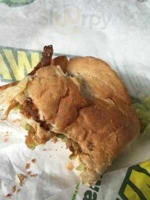 Subway - Piccadilly Plaza