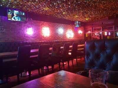 Hill 16 Grog House And Kitchen