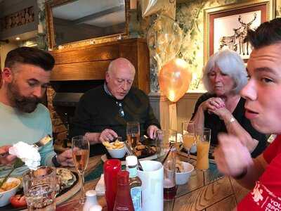 The Hammer & Pincers