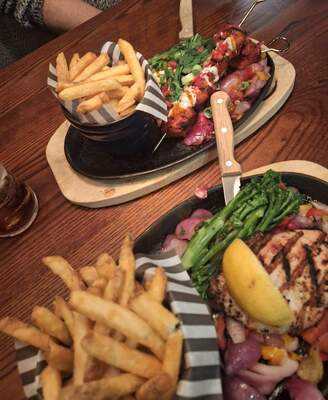 The Hammer & Pincers