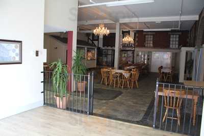 Courtyard Cafe And Bar