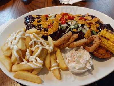 The Grapes In Thornton