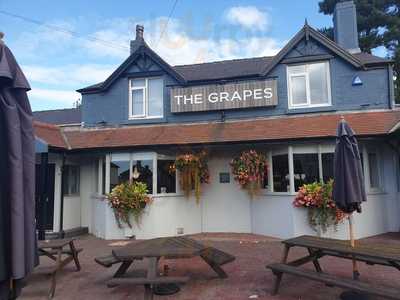 The Grapes In Thornton