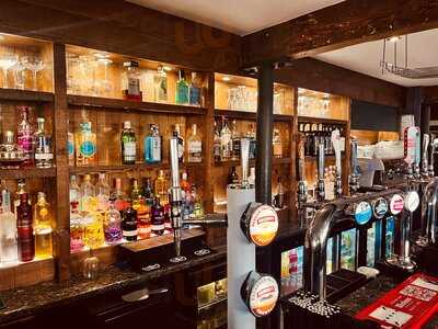 Chapters Deli Bar & Kitchen