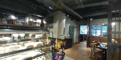 Caffe Nero - Piccadilly Approach