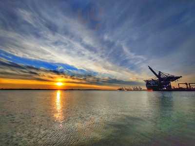 Landguard Visitor Centre, View Point Cafe And Ferry