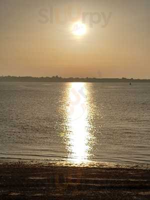 Landguard Visitor Centre, View Point Cafe And Ferry
