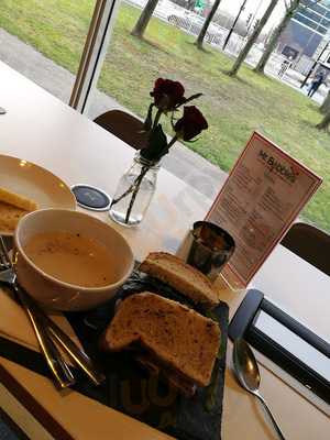 Mr. Bubbles Coffee Bar And Launderettes