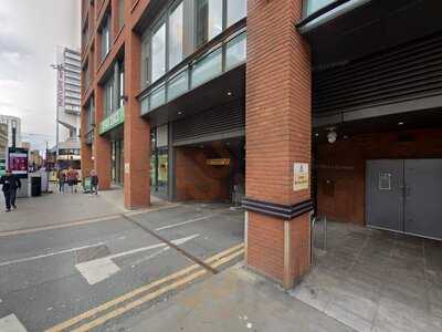 Wrap It Up! Piccadilly Gardens