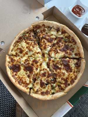 Captain Tony's Pizza And Pasta Emporium