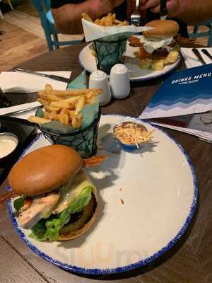 Coast House Bar And Grill