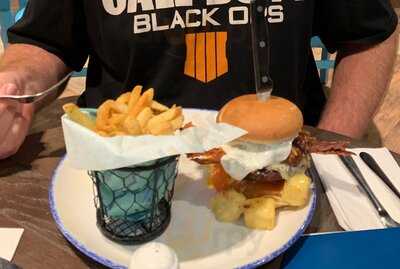 Coast House Bar And Grill