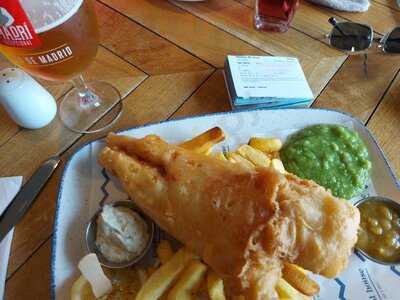 Coast House Bar And Grill