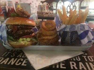 Johnny B Goods Bar & Grill