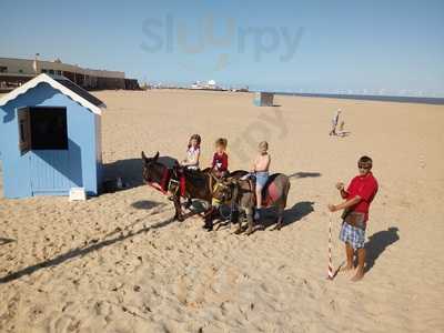 Jackie's Beach Hut Cafe